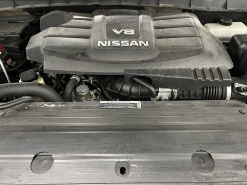 Used 2020 Nissan Titan SV w/ SV Convenience Package image 37