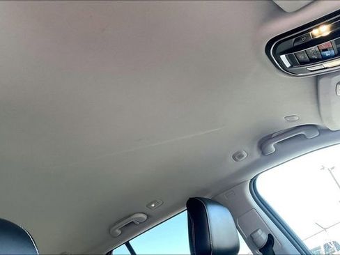 Certified 2023 Jeep Grand Cherokee Limited image 17