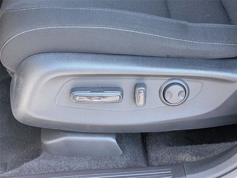 Certified 2025 Honda CR-V EX image 25
