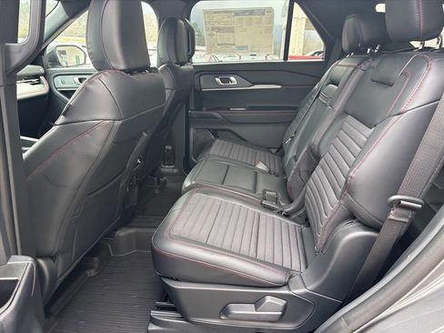 New 2026 Ford Explorer ST-Line RWD image 10