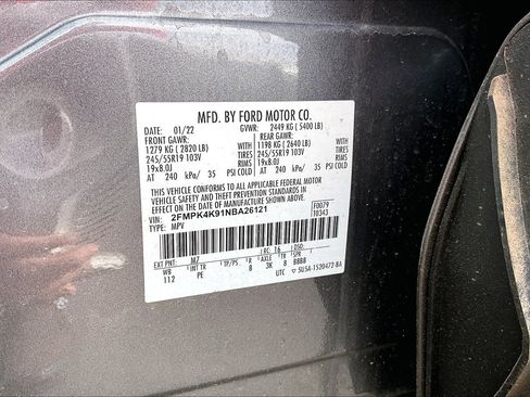 Used 2022 Ford Edge Titanium w/ Equipment Group 301A AWD/4WD image 30