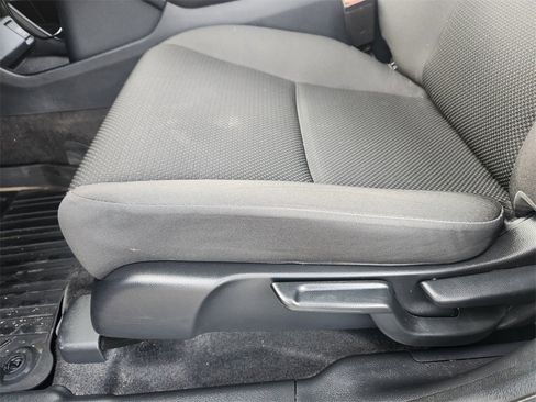 Used 2022 Honda HR-V LX image 15