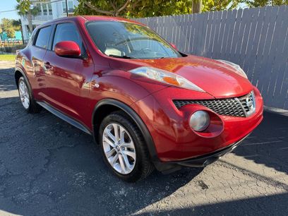 Used 2013 Nissan Juke SL w/ Interior Illumination Pkg