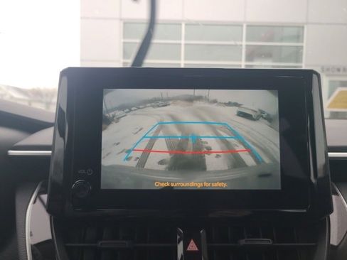 Used 2024 Toyota Corolla LE image 29