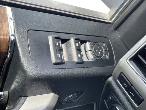 Used 2018 Ford F150 Lariat w/ Equipment Group 502A Luxury image 21