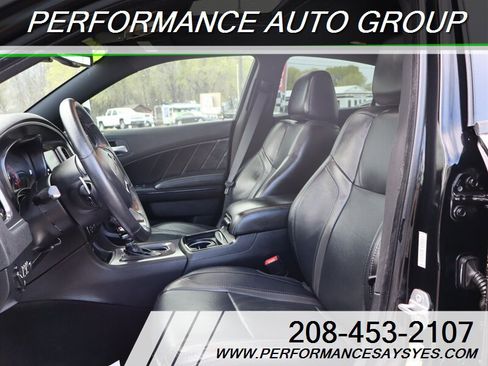 Used 2016 Dodge Charger R/T w/ Plus Group image 27