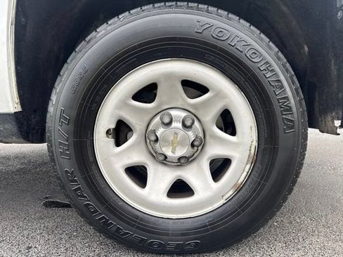 Used 2018 Chevrolet Silverado 1500 W/T RWD image 38