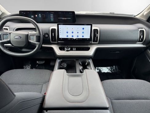 Used 2025 Ford Expedition Max Active image 10