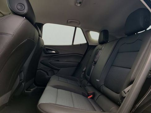 New 2026 Chevrolet Trax LT w/ Midnight Edition FWD image 12