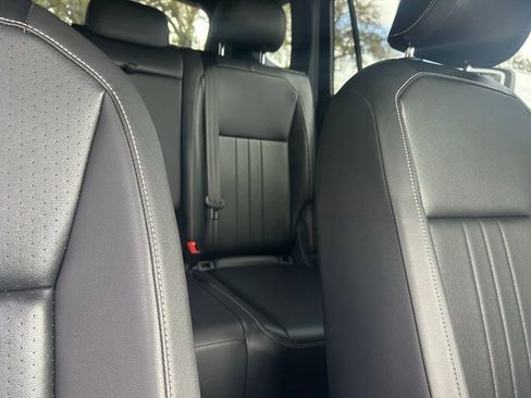 Certified 2022 Volkswagen Tiguan SE R-Line image 36