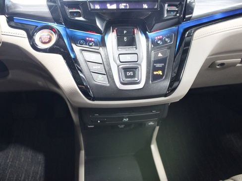 Used 2023 Honda Odyssey Elite image 23