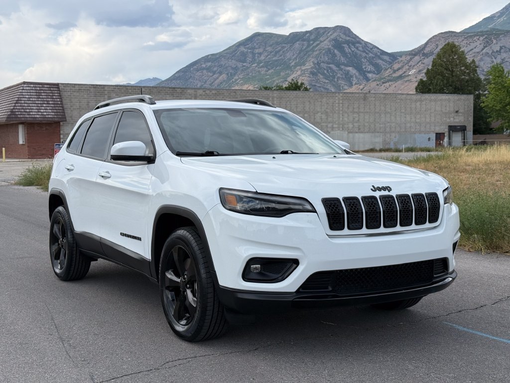 Used 2020 Jeep Cherokee Latitude Plus AWD/4WD image 1