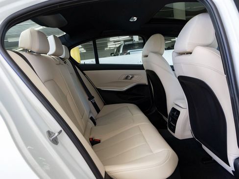 Certified 2024 BMW 330i Sedan w/ Convenience Package image 24