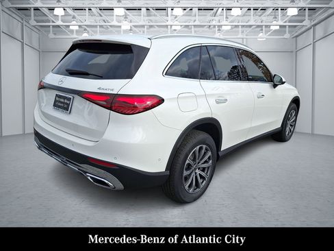 Certified 2026 Mercedes-Benz GLC 300 4MATIC image 4