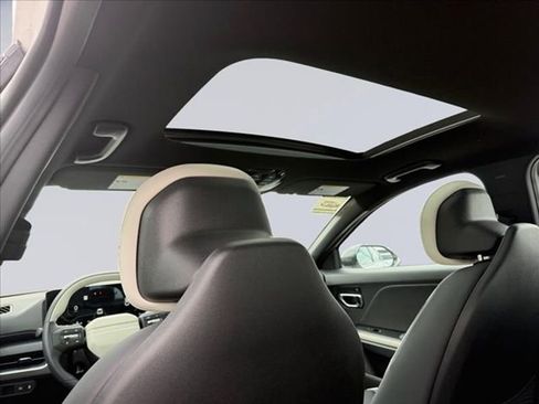 New 2025 Kia K4 GT-Line Turbo image 16