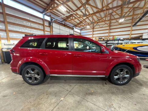 Used 2015 Dodge Journey Crossroad w/ Flexible Seating Group image 4