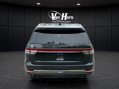 Used 2022 Lincoln Aviator Reserve w/ Equipment Group 201A AWD/4WD image 6