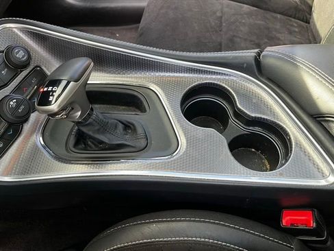 Used 2017 Dodge Challenger SRT Hellcat image 23