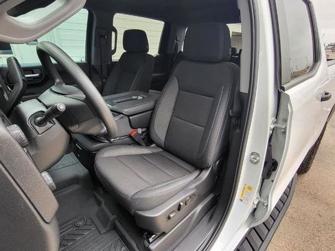 Used 2025 Chevrolet Silverado 1500 Custom Trail Boss AWD/4WD image 18