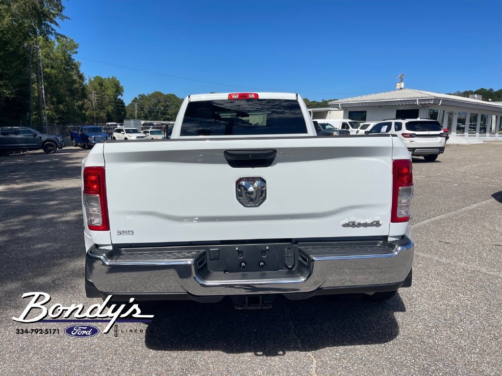 Used 2024 RAM 3500 Tradesman w/ Chrome Appearance Group AWD/4WD image 13