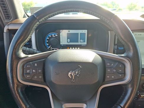 Used 2022 Ford Bronco Outer Banks AWD/4WD image 19