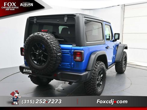 Used 2026 Jeep Wrangler Sport AWD/4WD image 15