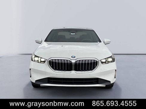 Certified 2025 BMW 530i xDrive image 8