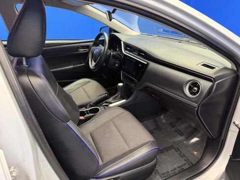 Used 2017 Toyota Corolla SE w/ Carpet Mat Package (TMS) FWD image 22