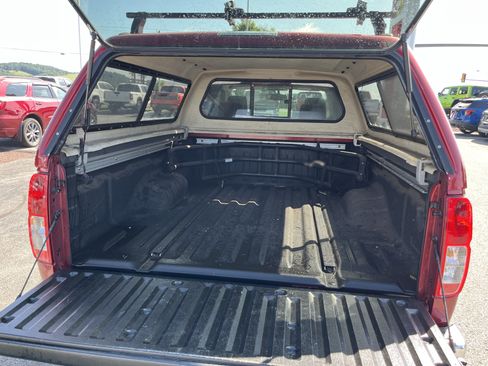 Used 2021 Nissan Frontier SV AWD/4WD image 7