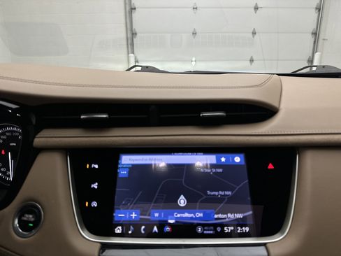 Used 2022 Cadillac XT5 Sportv w/ Platinum Package AWD/4WD image 37