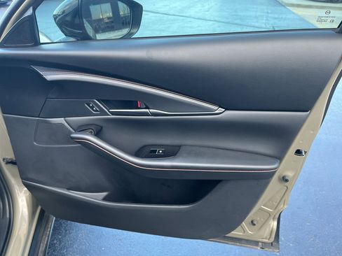 Certified 2025 MAZDA CX-30 Carbon image 34