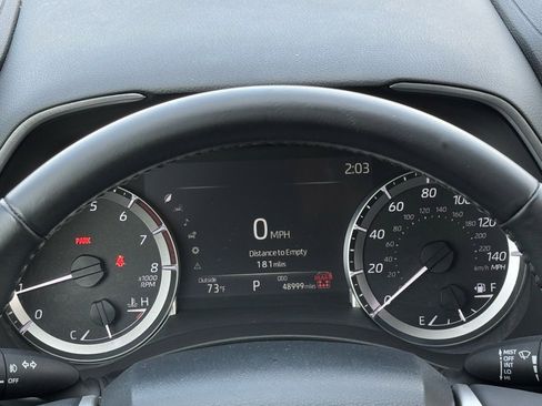 Used 2024 Toyota Highlander XLE image 27