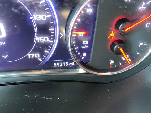 Used 2023 Chevrolet Traverse Premier w/ Redline Edition image 9