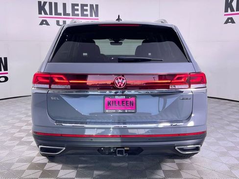 Used 2025 Volkswagen Atlas SEL image 6