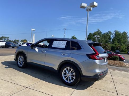Used 2024 Honda CR-V EX-L image 8