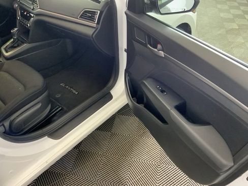Used 2017 Hyundai Elantra Value Edition w/ Cargo Package image 36