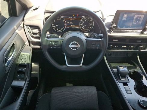 Used 2024 Nissan Rogue SV AWD/4WD image 12