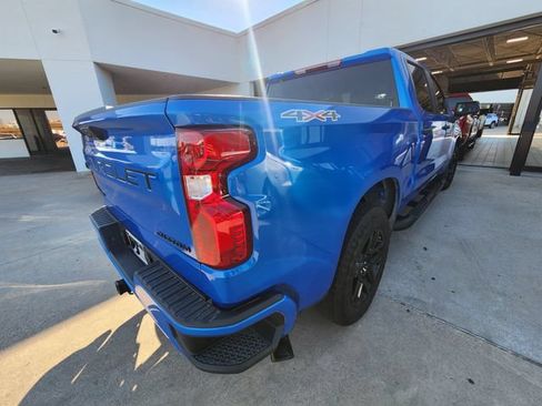 Used 2025 Chevrolet Silverado 1500 Custom w/ Turbomax Blackout Package AWD/4WD image 4