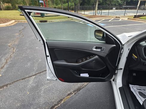 Used 2015 Kia Optima EX w/ EX Premium Package image 10