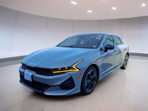 Used 2023 Kia K5 GT-Line image 2