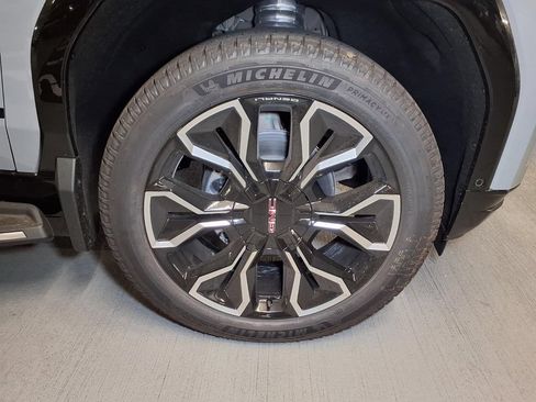 New 2026 GMC Sierra EV Denali AWD/4WD image 5