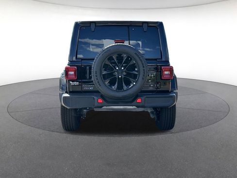 Certified 2025 Jeep Wrangler Unlimited Sahara AWD/4WD image 4