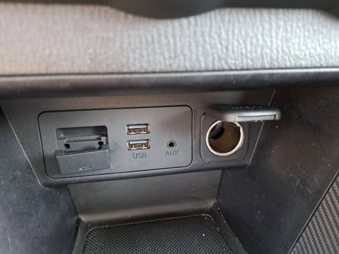 Used 2017 Toyota Yaris iA image 16