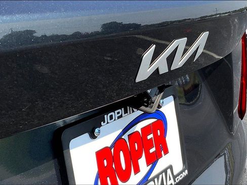 Used 2023 Kia Sorento SX image 31