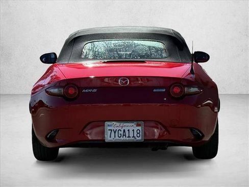 Used 2017 MAZDA MX-5 Miata Sport image 6