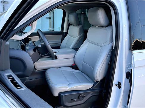 Used 2025 Ford Expedition Max Active image 12