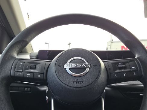 New 2026 Nissan Kicks SV image 15