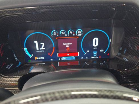 Used 2023 Ford F150 Lariat w/ Equipment Group 502A High image 5