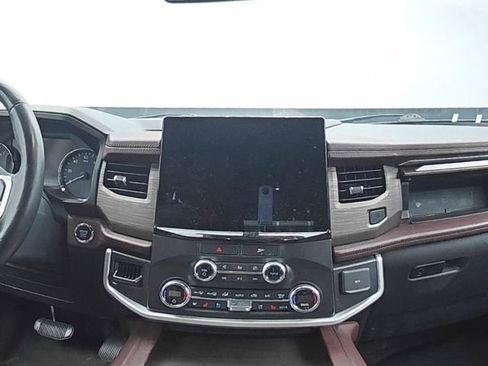 Used 2022 Ford Expedition Max Limited AWD/4WD image 19