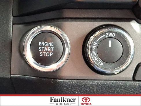 Certified 2019 Toyota Tacoma TRD Off-Road image 27